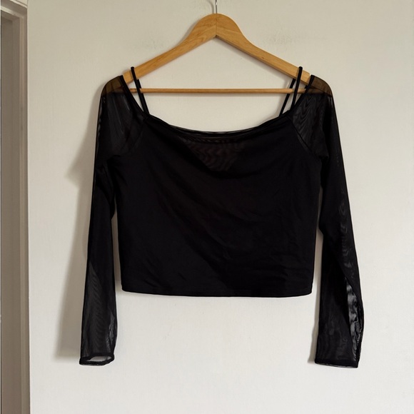 Abercrombie & Fitch Black Mesh Sleeve Cropped Long Sleeve Top size Large EUC - Picture 9 of 14